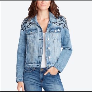 William Rast Distressed Studded Embroidered Denim Jean Jacket size Medium